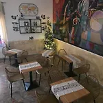 Penzion That's Airport Jazz-8min Airport-100mt Historic Center 3*